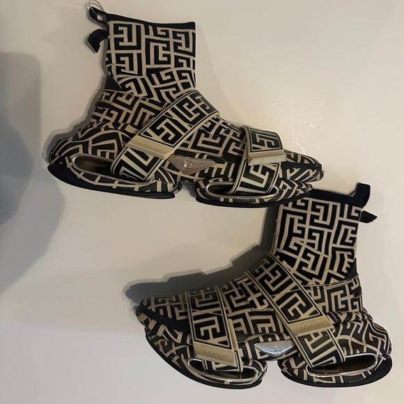 ☀️BALMAIN LIMITED EDITION☀️ - Picture 1 of 4